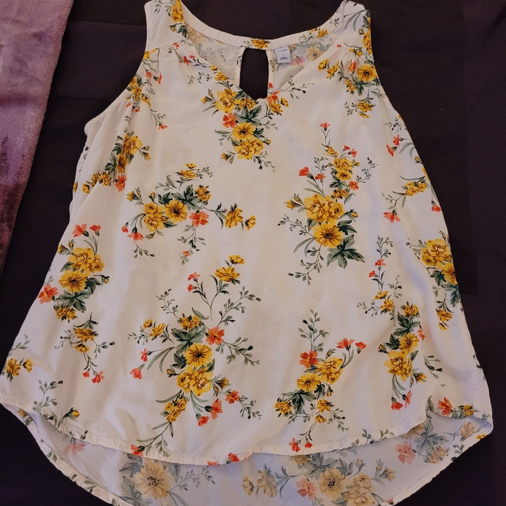 Large Old Navy Sleeveless top